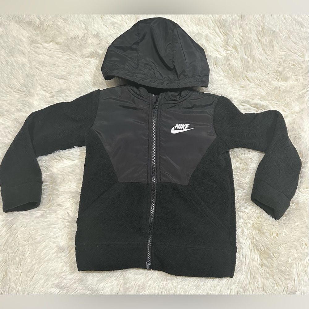 Nike Toddler Fleece Hoodie (Unisex)